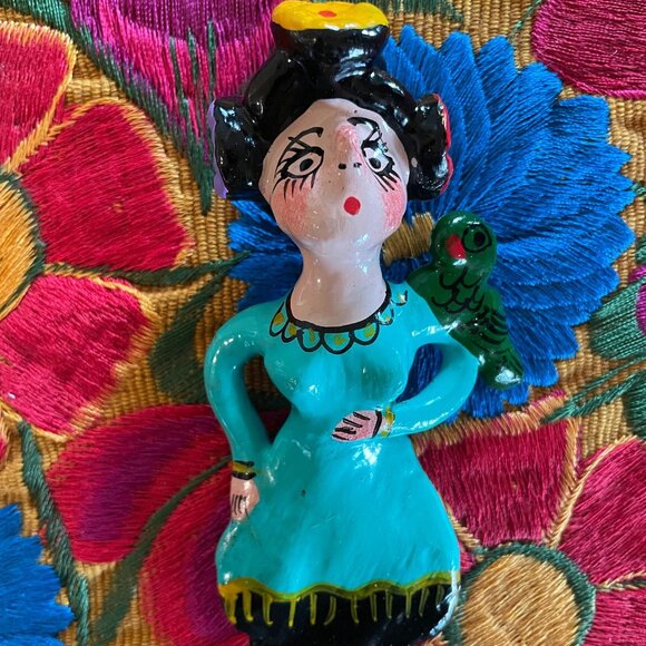 Frida Kahlo Clay Ornament, Parrot on Shoulder, New - Picture 2 of 9